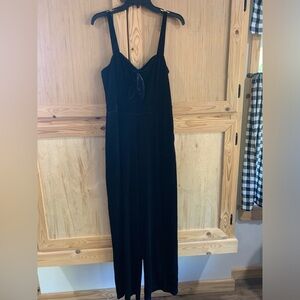 Abercrombie & Fitch black velour jumpsuit romper overall size M